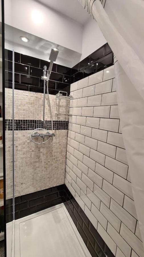 شقة سوتْشافا  في La Fluturi Apartament المظهر الخارجي الصورة