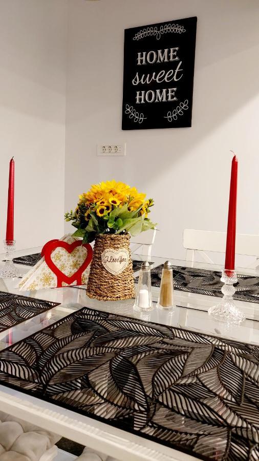 شقة سوتْشافا  في La Fluturi Apartament المظهر الخارجي الصورة
