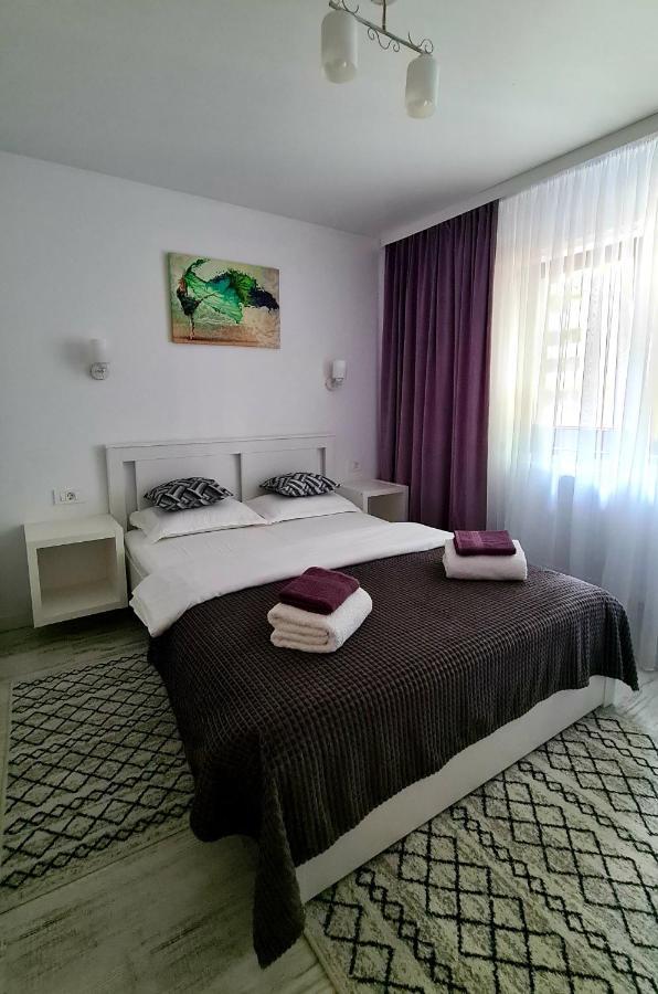 شقة سوتْشافا  في La Fluturi Apartament المظهر الخارجي الصورة