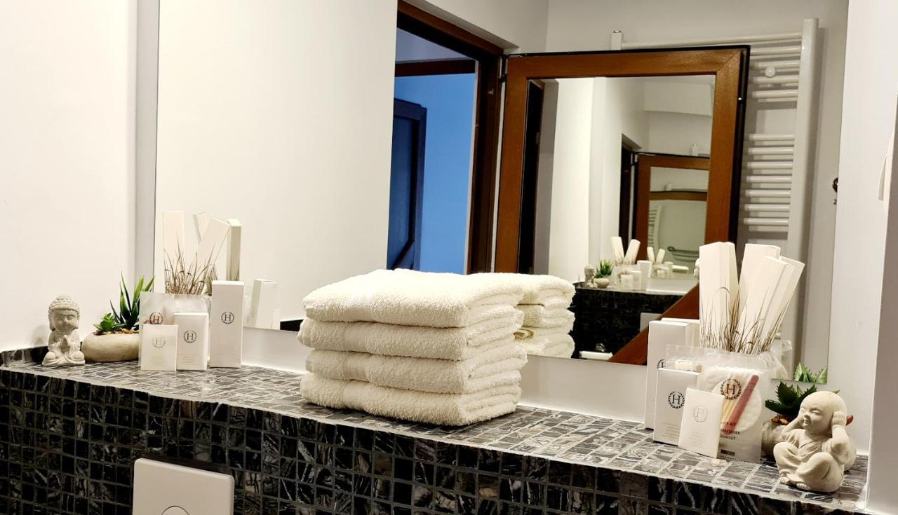 شقة سوتْشافا  في La Fluturi Apartament المظهر الخارجي الصورة